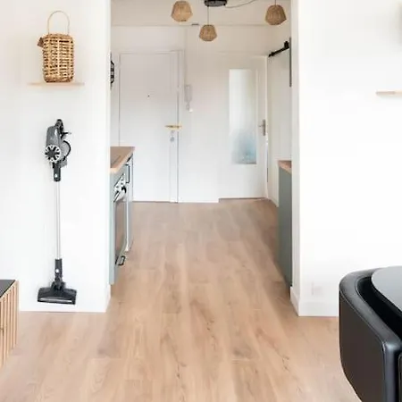 T2 Parking Gratuit 2 Balcons Lägenhet