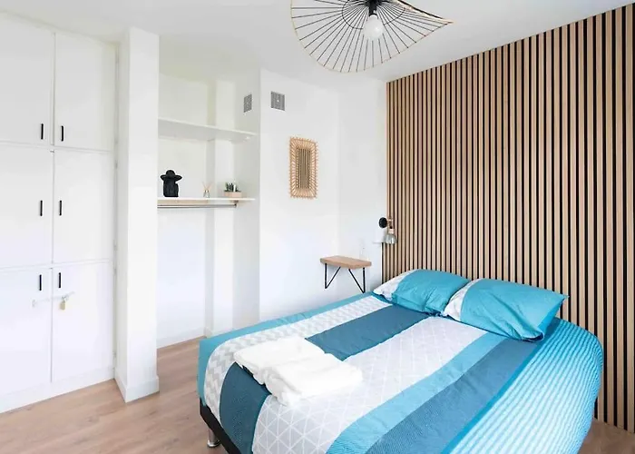 アパート T2 Parking Gratuit 2 Balcons エクスレバン